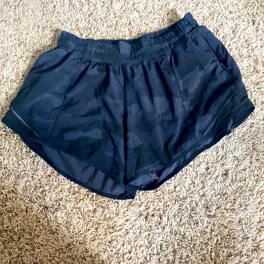 Lulu Hotty hot 4 inch High rise 6 Tall camo!